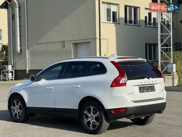 Белый Вольво ХС60, объемом двигателя 2.4 л и пробегом 240 тыс. км за 13999 $, фото 18 на Automoto.ua