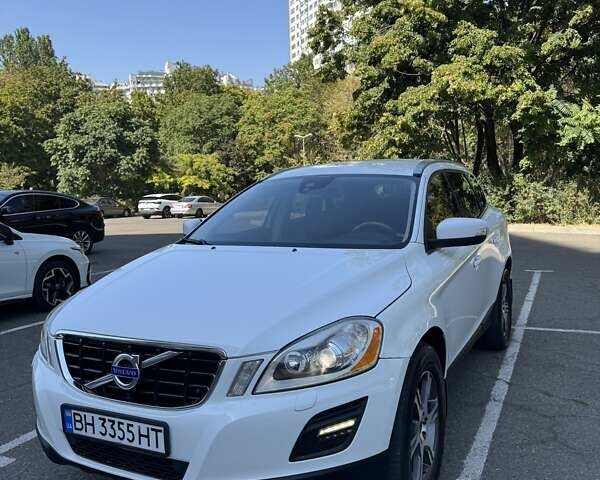 Белый Вольво ХС60, объемом двигателя 2.4 л и пробегом 164 тыс. км за 17000 $, фото 7 на Automoto.ua