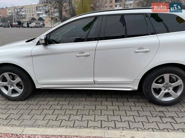 Білий Вольво ХС60, об'ємом двигуна 2.4 л та пробігом 240 тис. км за 18200 $, фото 6 на Automoto.ua