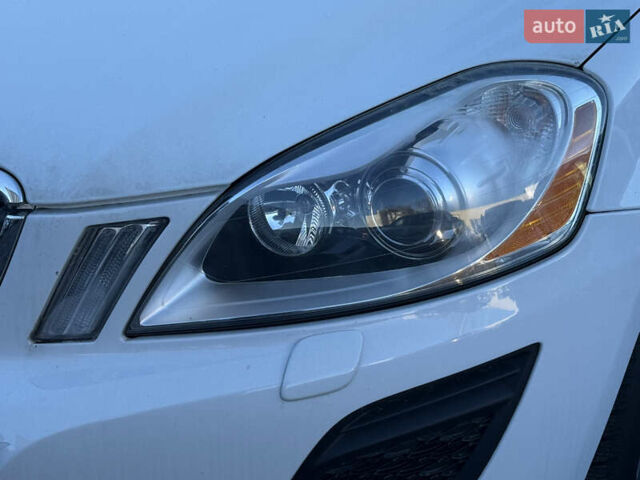 Білий Вольво ХС60, об'ємом двигуна 2.4 л та пробігом 157 тис. км за 15999 $, фото 16 на Automoto.ua