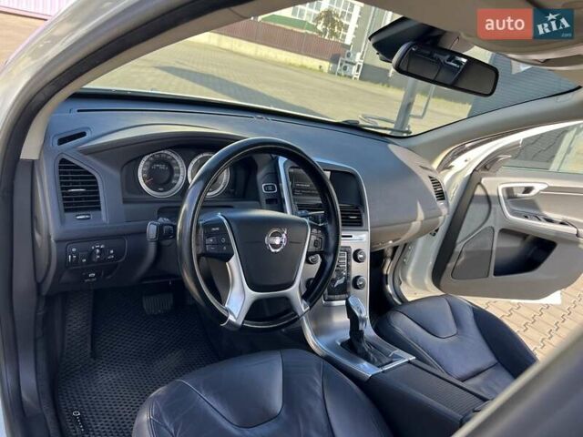 Белый Вольво ХС60, объемом двигателя 2.4 л и пробегом 240 тыс. км за 13999 $, фото 34 на Automoto.ua