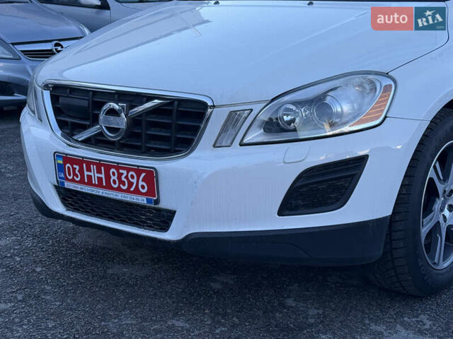 Білий Вольво ХС60, об'ємом двигуна 2.4 л та пробігом 157 тис. км за 15999 $, фото 15 на Automoto.ua