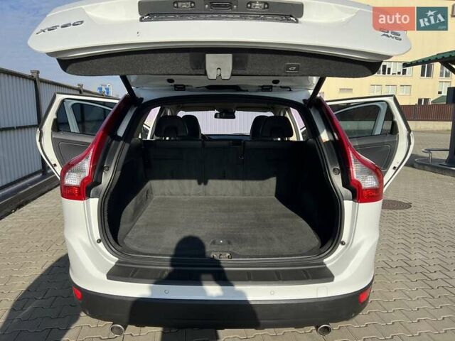 Белый Вольво ХС60, объемом двигателя 2.4 л и пробегом 240 тыс. км за 13999 $, фото 52 на Automoto.ua