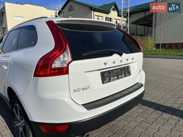 Белый Вольво ХС60, объемом двигателя 2.4 л и пробегом 240 тыс. км за 13999 $, фото 24 на Automoto.ua