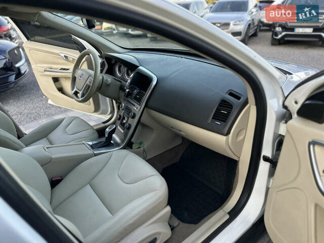 Белый Вольво ХС60, объемом двигателя 3.2 л и пробегом 243 тыс. км за 14288 $, фото 11 на Automoto.ua