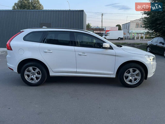 Белый Вольво ХС60, объемом двигателя 1.98 л и пробегом 480 тыс. км за 9350 $, фото 12 на Automoto.ua