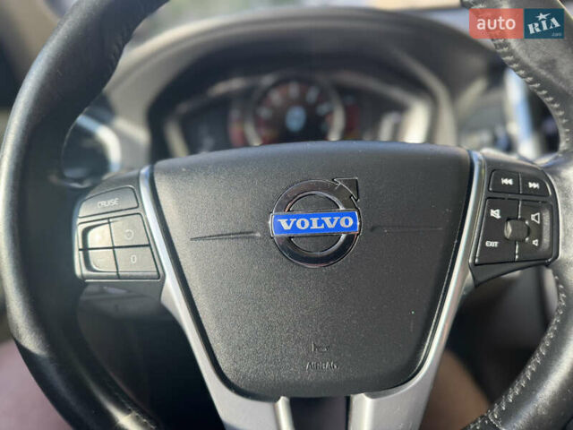 Білий Вольво ХС60, об'ємом двигуна 3 л та пробігом 202 тис. км за 14200 $, фото 24 на Automoto.ua
