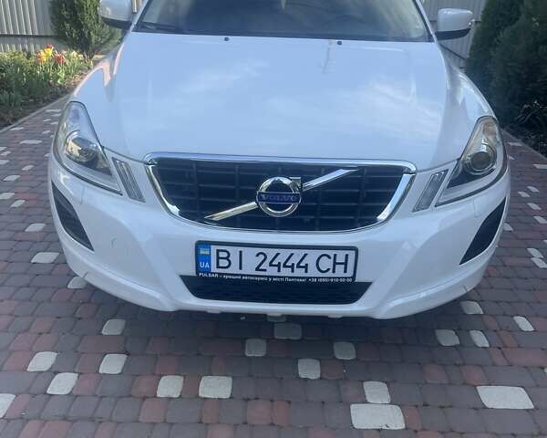 Білий Вольво ХС60, об'ємом двигуна 2.4 л та пробігом 149 тис. км за 19000 $, фото 2 на Automoto.ua