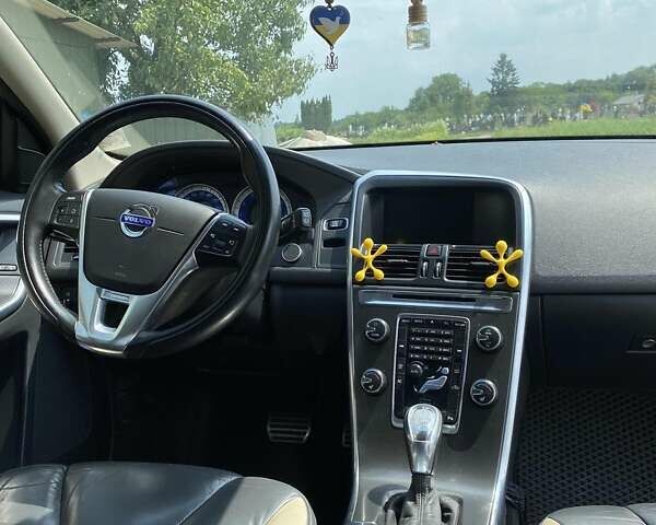 Белый Вольво ХС60, объемом двигателя 2 л и пробегом 148 тыс. км за 14499 $, фото 14 на Automoto.ua