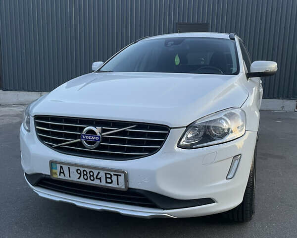Белый Вольво ХС60, объемом двигателя 1.98 л и пробегом 480 тыс. км за 9350 $, фото 3 на Automoto.ua