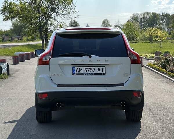 Білий Вольво ХС60, об'ємом двигуна 2.4 л та пробігом 208 тис. км за 18600 $, фото 4 на Automoto.ua