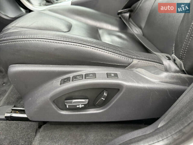 Белый Вольво ХС60, объемом двигателя 2.4 л и пробегом 288 тыс. км за 18700 $, фото 12 на Automoto.ua