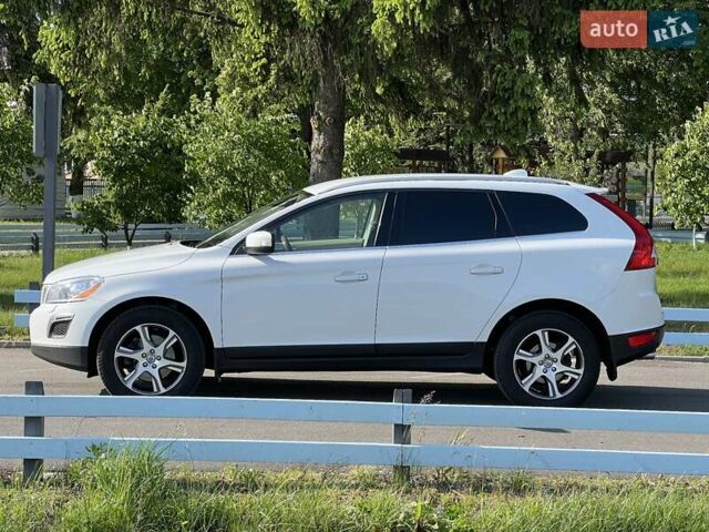 Білий Вольво ХС60, об'ємом двигуна 2.4 л та пробігом 208 тис. км за 18600 $, фото 5 на Automoto.ua