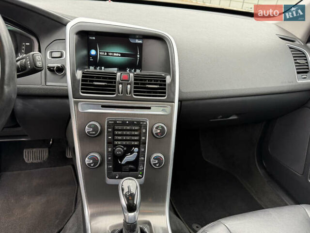 Белый Вольво ХС60, объемом двигателя 2.4 л и пробегом 288 тыс. км за 18700 $, фото 14 на Automoto.ua