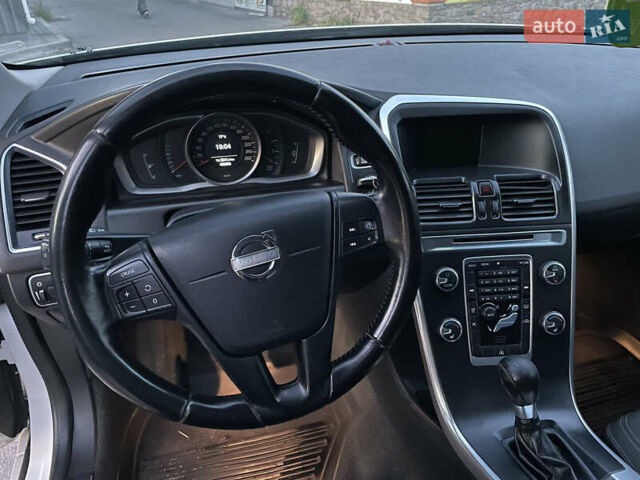 Білий Вольво ХС60, об'ємом двигуна 1.98 л та пробігом 480 тис. км за 11000 $, фото 24 на Automoto.ua