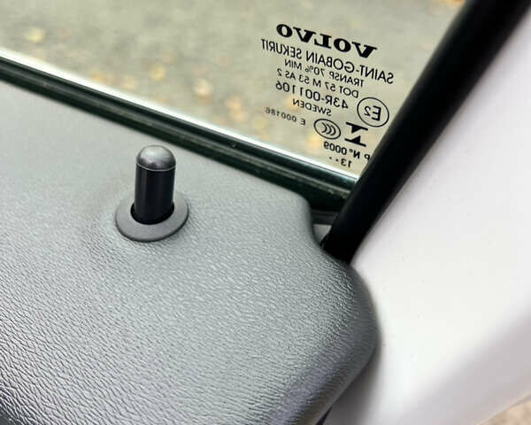 Белый Вольво ХС60, объемом двигателя 2 л и пробегом 238 тыс. км за 17500 $, фото 37 на Automoto.ua