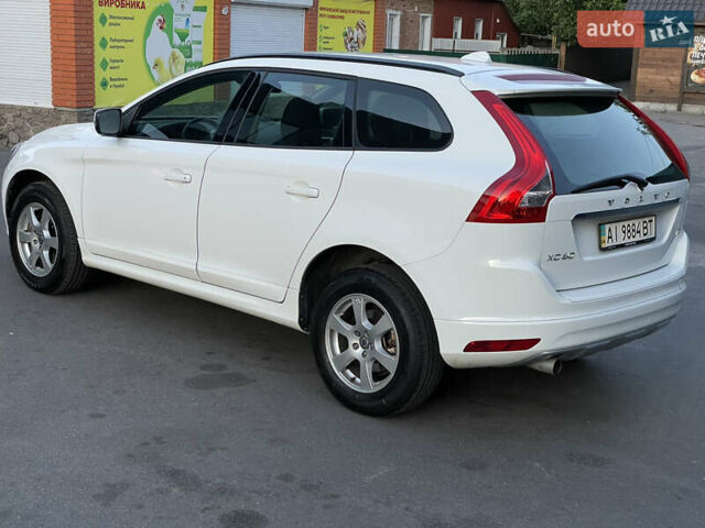 Білий Вольво ХС60, об'ємом двигуна 1.98 л та пробігом 480 тис. км за 11000 $, фото 9 на Automoto.ua