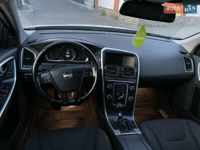 Білий Вольво ХС60, об'ємом двигуна 1.98 л та пробігом 480 тис. км за 11000 $, фото 23 на Automoto.ua