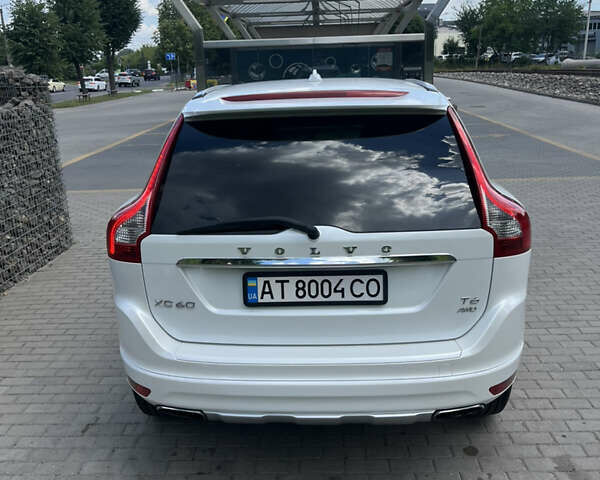 Белый Вольво ХС60, объемом двигателя 2.95 л и пробегом 125 тыс. км за 18500 $, фото 3 на Automoto.ua