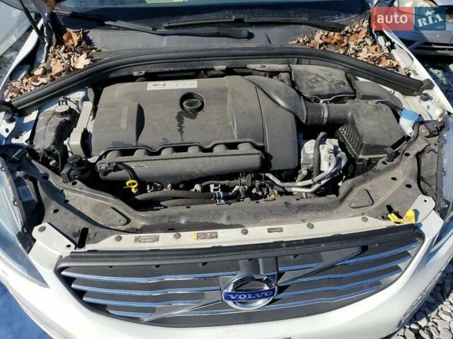 Белый Вольво ХС60, объемом двигателя 2.95 л и пробегом 59 тыс. км за 3000 $, фото 11 на Automoto.ua