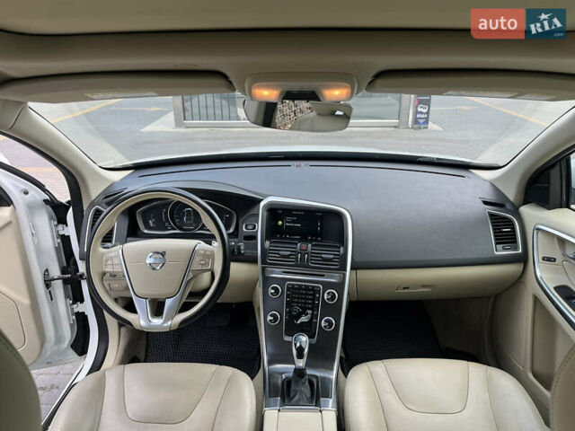 Белый Вольво ХС60, объемом двигателя 2.95 л и пробегом 125 тыс. км за 18500 $, фото 10 на Automoto.ua