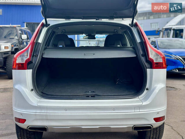 Белый Вольво ХС60, объемом двигателя 2.4 л и пробегом 244 тыс. км за 18500 $, фото 17 на Automoto.ua