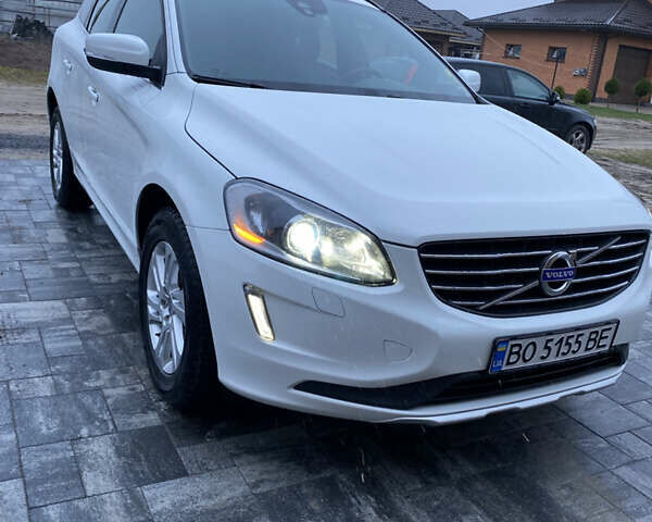 Белый Вольво ХС60, объемом двигателя 2 л и пробегом 310 тыс. км за 17700 $, фото 26 на Automoto.ua