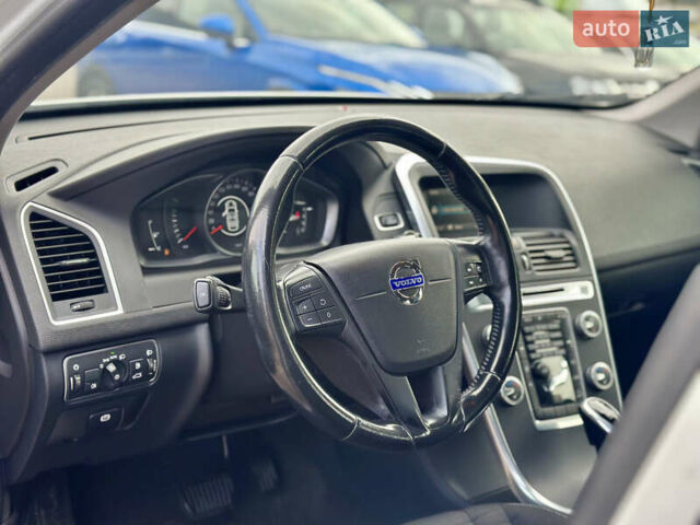 Белый Вольво ХС60, объемом двигателя 2.4 л и пробегом 244 тыс. км за 18500 $, фото 9 на Automoto.ua