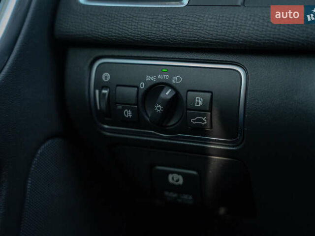 Білий Вольво ХС60, об'ємом двигуна 2.4 л та пробігом 110 тис. км за 23900 $, фото 16 на Automoto.ua