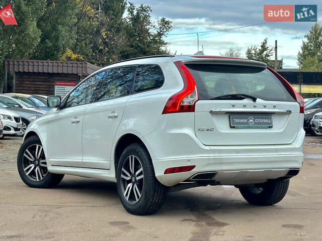 Белый Вольво ХС60, объемом двигателя 2.4 л и пробегом 244 тыс. км за 18500 $, фото 2 на Automoto.ua