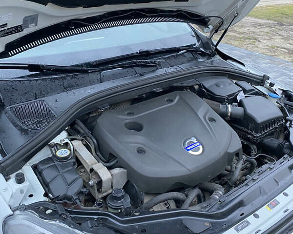 Белый Вольво ХС60, объемом двигателя 2 л и пробегом 310 тыс. км за 17700 $, фото 38 на Automoto.ua