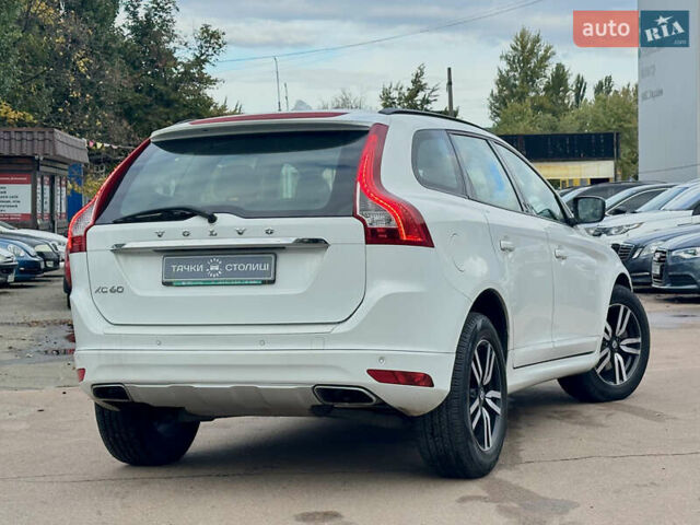 Белый Вольво ХС60, объемом двигателя 2.4 л и пробегом 244 тыс. км за 18500 $, фото 4 на Automoto.ua