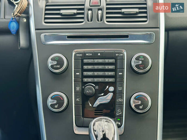 Белый Вольво ХС60, объемом двигателя 2.4 л и пробегом 244 тыс. км за 18500 $, фото 14 на Automoto.ua