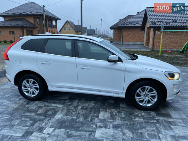 Белый Вольво ХС60, объемом двигателя 2 л и пробегом 310 тыс. км за 17700 $, фото 30 на Automoto.ua