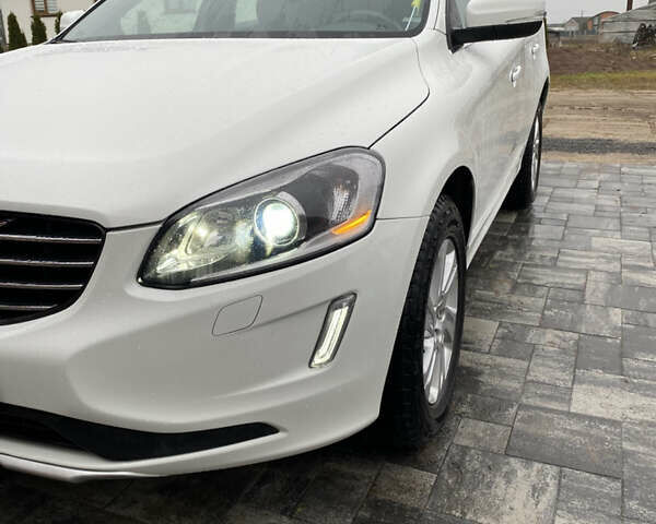 Белый Вольво ХС60, объемом двигателя 2 л и пробегом 310 тыс. км за 17700 $, фото 22 на Automoto.ua