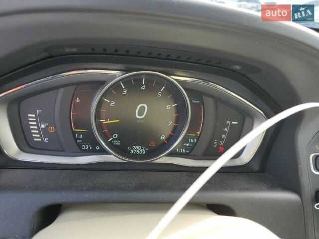 Белый Вольво ХС60, объемом двигателя 2.95 л и пробегом 59 тыс. км за 3000 $, фото 8 на Automoto.ua