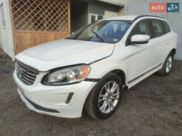 Белый Вольво ХС60, объемом двигателя 2 л и пробегом 193 тыс. км за 7850 $, фото 1 на Automoto.ua