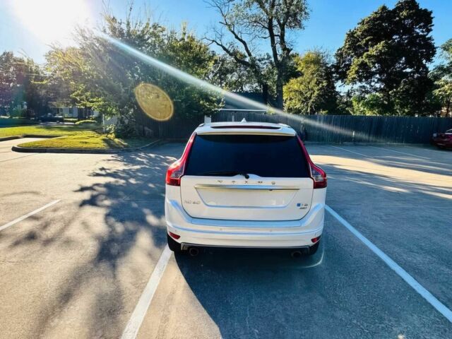 Белый Вольво ХС60, объемом двигателя 3 л и пробегом 73 тыс. км за 9350 $, фото 5 на Automoto.ua