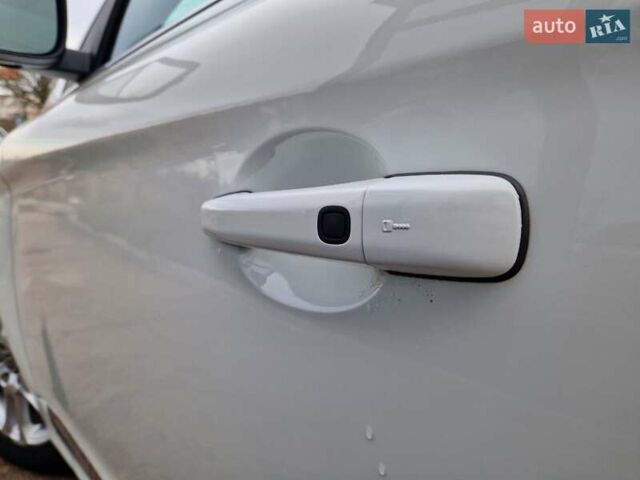 Білий Вольво ХС60, об'ємом двигуна 2 л та пробігом 145 тис. км за 13700 $, фото 10 на Automoto.ua