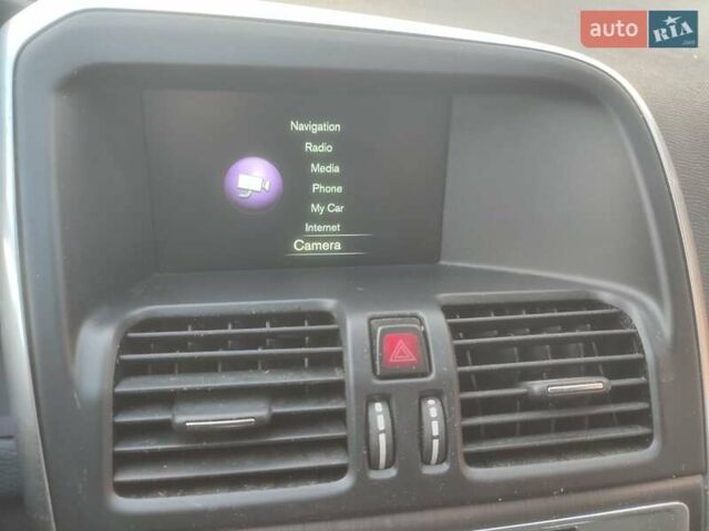 Белый Вольво ХС60, объемом двигателя 2 л и пробегом 193 тыс. км за 7850 $, фото 30 на Automoto.ua