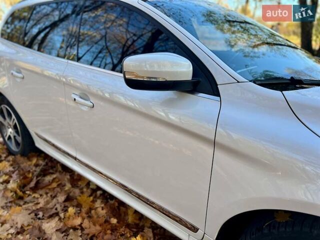 Белый Вольво ХС60, объемом двигателя 1.97 л и пробегом 164 тыс. км за 23200 $, фото 30 на Automoto.ua