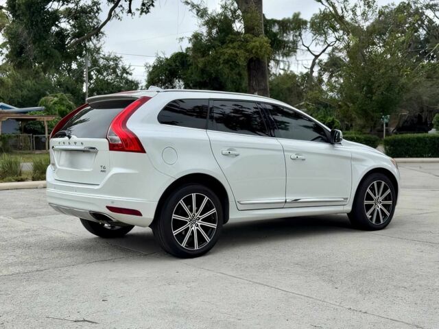 Белый Вольво ХС60, объемом двигателя 3 л и пробегом 76 тыс. км за 10450 $, фото 3 на Automoto.ua