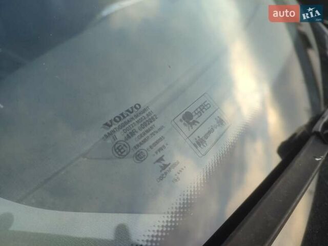 Белый Вольво ХС60, объемом двигателя 2 л и пробегом 193 тыс. км за 7850 $, фото 12 на Automoto.ua