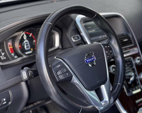 Білий Вольво ХС60, об'ємом двигуна 2 л та пробігом 219 тис. км за 18500 $, фото 40 на Automoto.ua