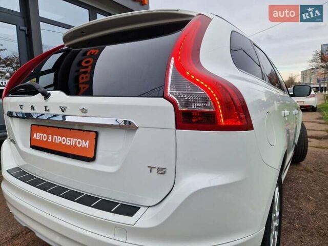Білий Вольво ХС60, об'ємом двигуна 2 л та пробігом 145 тис. км за 13700 $, фото 27 на Automoto.ua