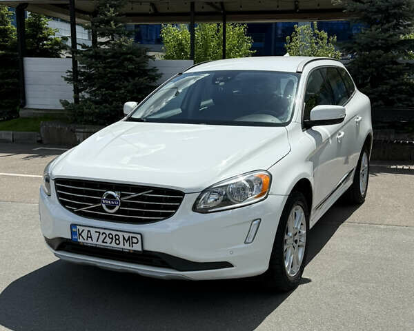 Білий Вольво ХС60, об'ємом двигуна 1.97 л та пробігом 249 тис. км за 15000 $, фото 3 на Automoto.ua