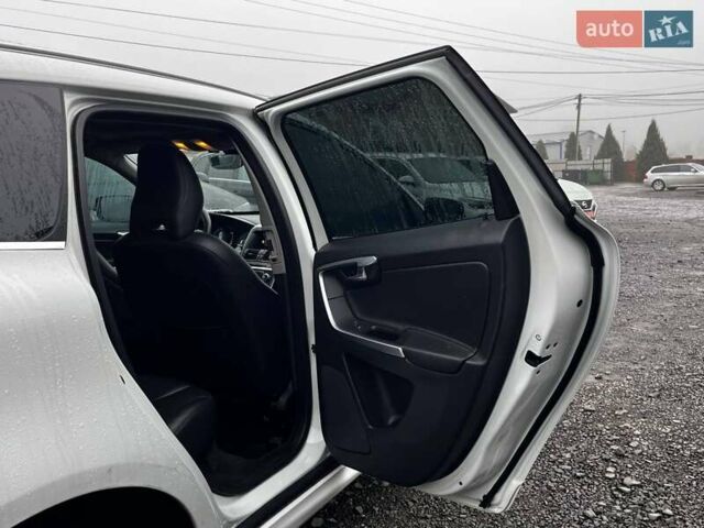Белый Вольво ХС60, объемом двигателя 2 л и пробегом 248 тыс. км за 11500 $, фото 20 на Automoto.ua