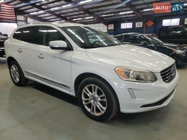 Белый Вольво ХС60, объемом двигателя 2.5 л и пробегом 175 тыс. км за 2900 $, фото 3 на Automoto.ua