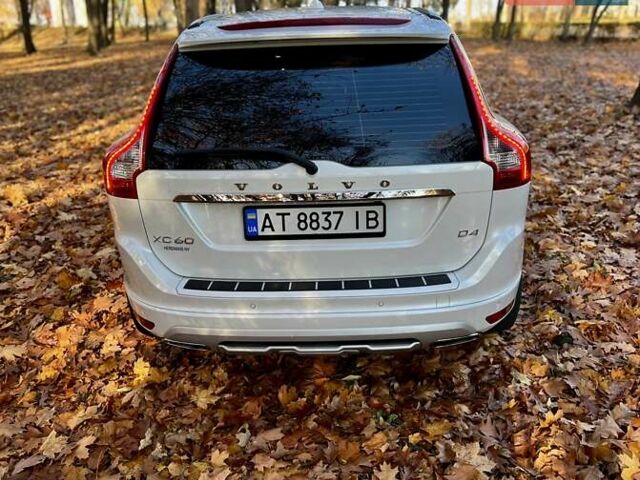 Белый Вольво ХС60, объемом двигателя 1.97 л и пробегом 164 тыс. км за 23200 $, фото 14 на Automoto.ua