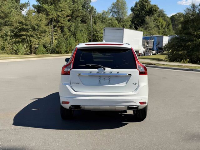 Білий Вольво ХС60, об'ємом двигуна 2 л та пробігом 78 тис. км за 3800 $, фото 5 на Automoto.ua